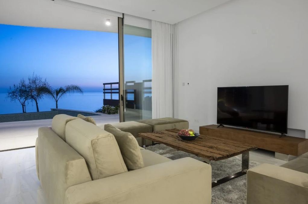 5 BR Villa in Kissonerga photo 20
