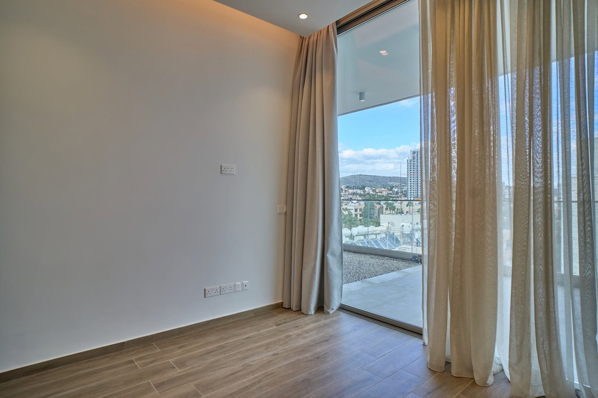 3 BR Penthouse in Potamos Germasogeias, Limassol photo 6