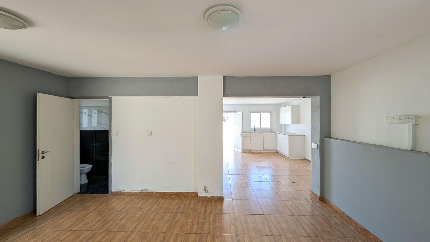 Three-Bedroom House in Sotiros Quarter, Larnaca photo 11