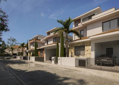 5 BR Villa in Dromolaxia, Larnaca thumbnail 1