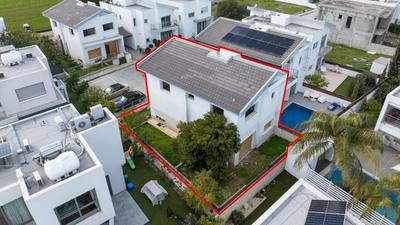 3 bedroom incomplete house in Latsia, Nicosia thumbnail 2