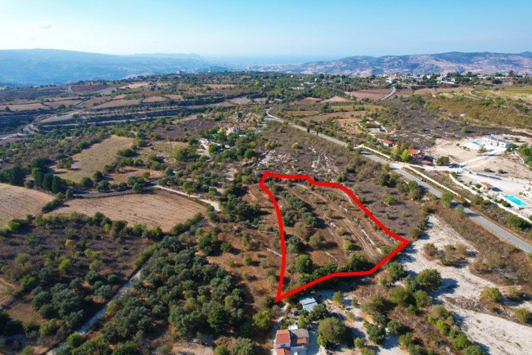 Residential Field in Thrinia, Paphos photo 2