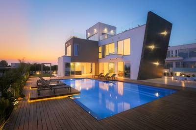 4 BR Villa in Agia Napa, Famagusta thumbnail 1