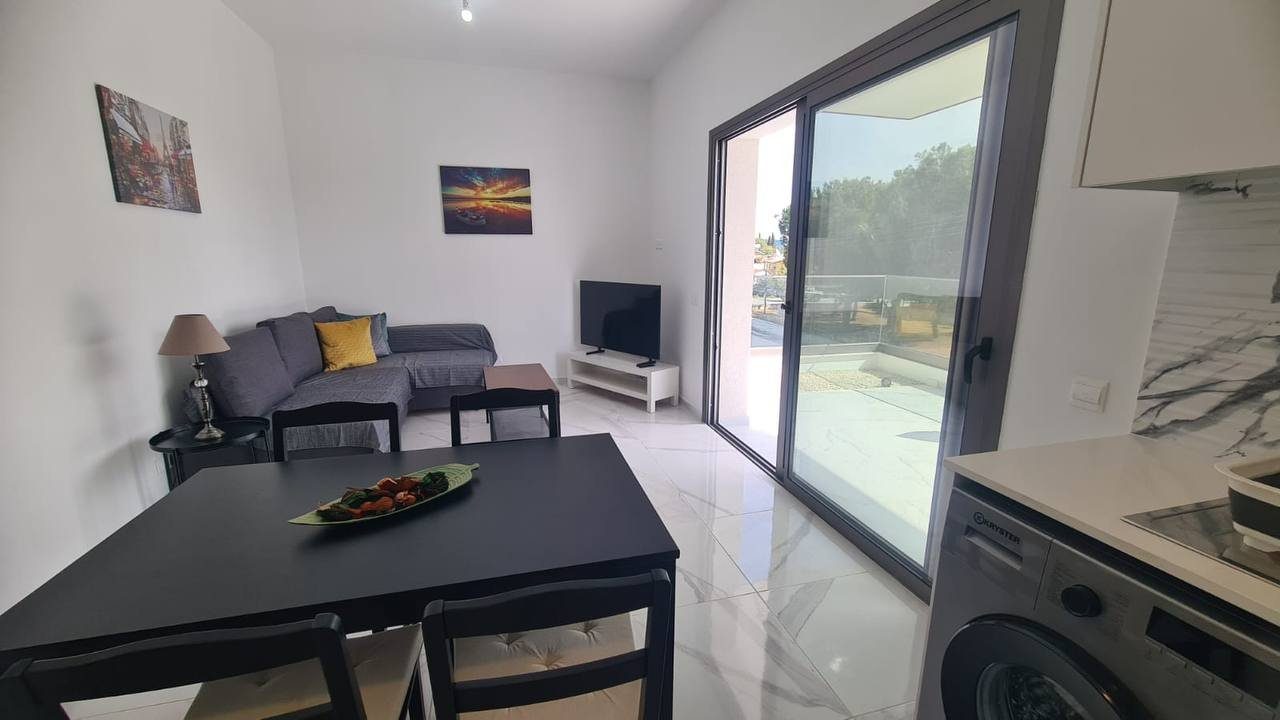 1 BR Apartment in Zakaki, Limassol — photo 3