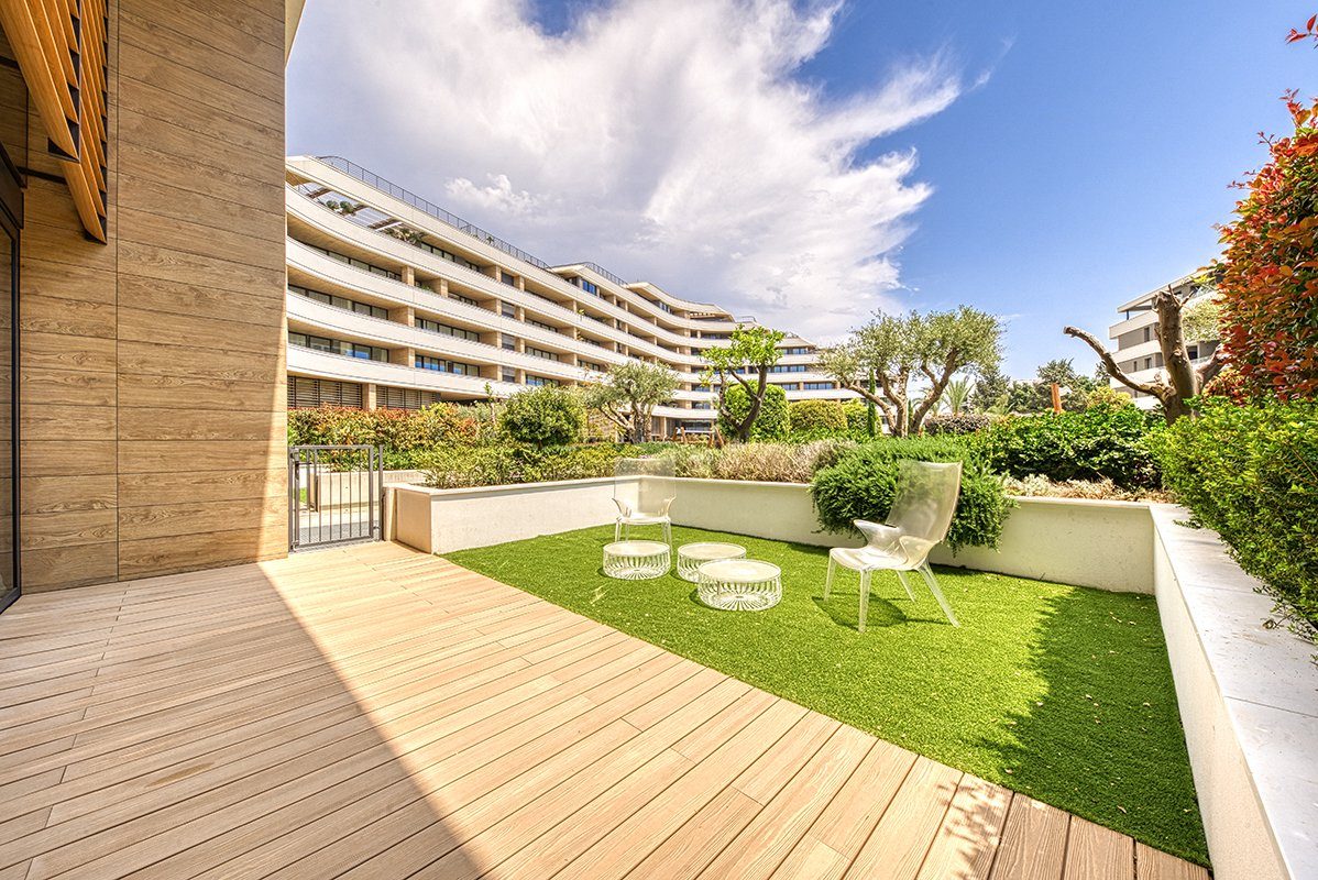 3 BR Townhouse in Potamos Germasogeias, Limassol photo 17