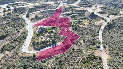 Field in Kato Pyrgos, Nicosia thumbnail 3
