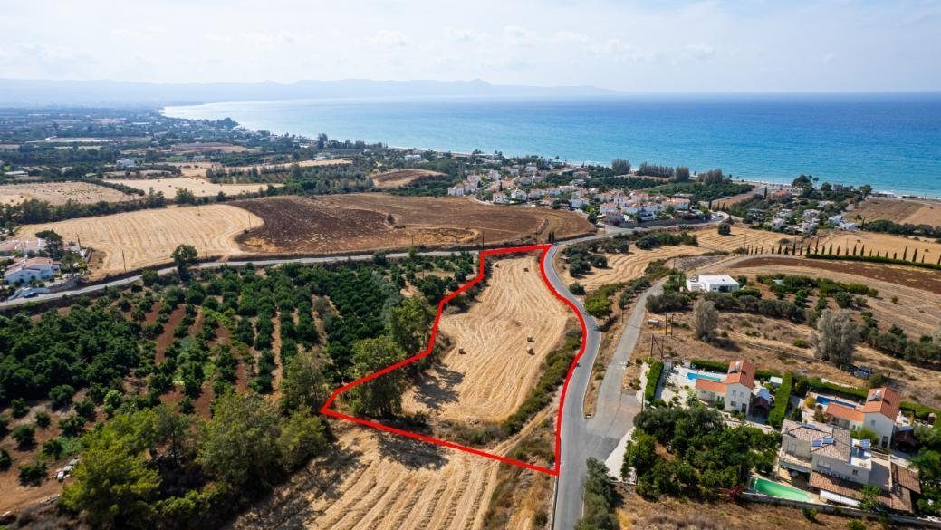 Touristic field in Argaka, Paphos photo 6