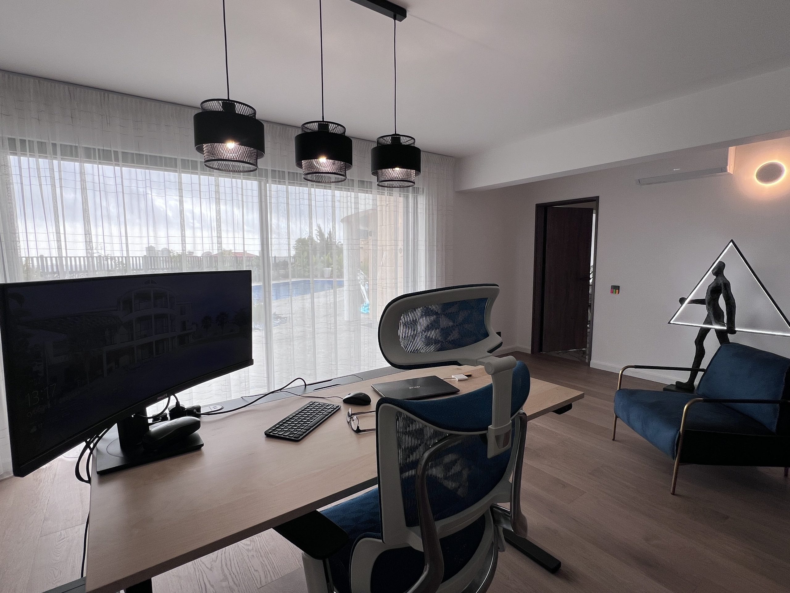 8 BR Luxury House in Mouttagiaka, Limassol photo 15