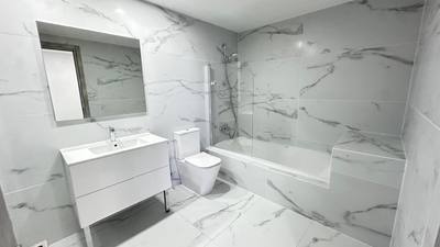 5 BR House with Privat Swimming Pool in Agios Tychonas, Limassol thumbnail 9