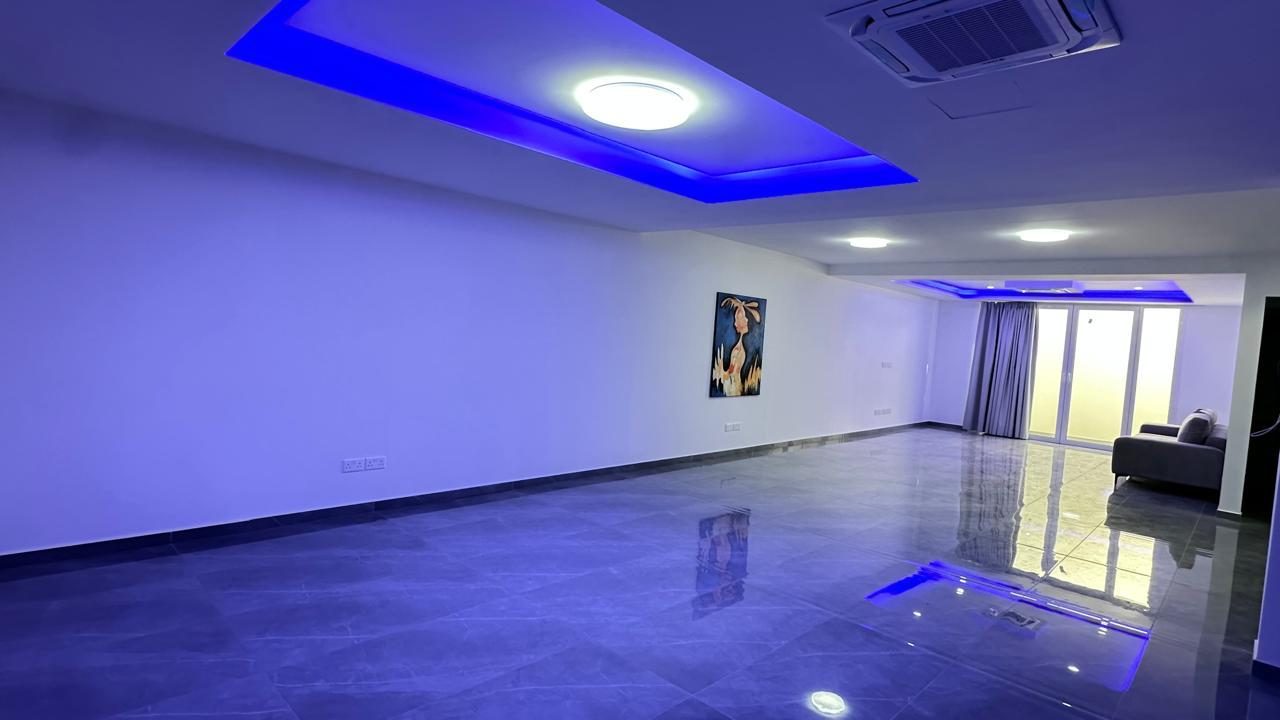 5 BR House with Privat Swimming Pool in Agios Tychonas, Limassol photo 11