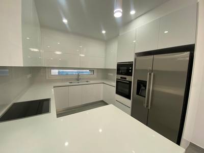 5 BR House with Privat Swimming Pool in Agios Tychonas, Limassol thumbnail 3