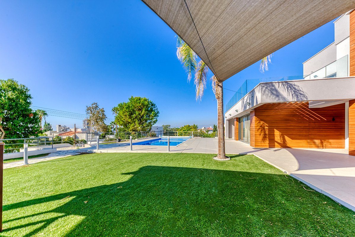4 BR Villa in Agios Tychonas, Limassol photo 24