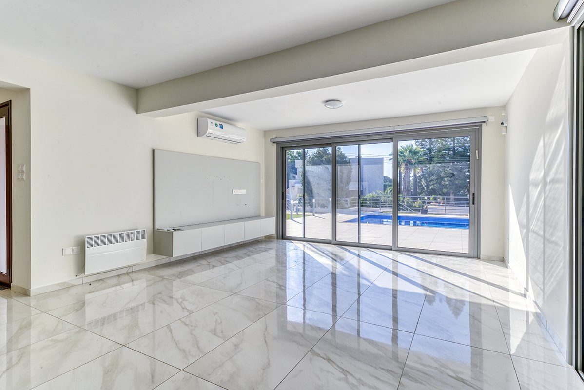 4 BR Villa in Agios Tychonas, Limassol — photo 5