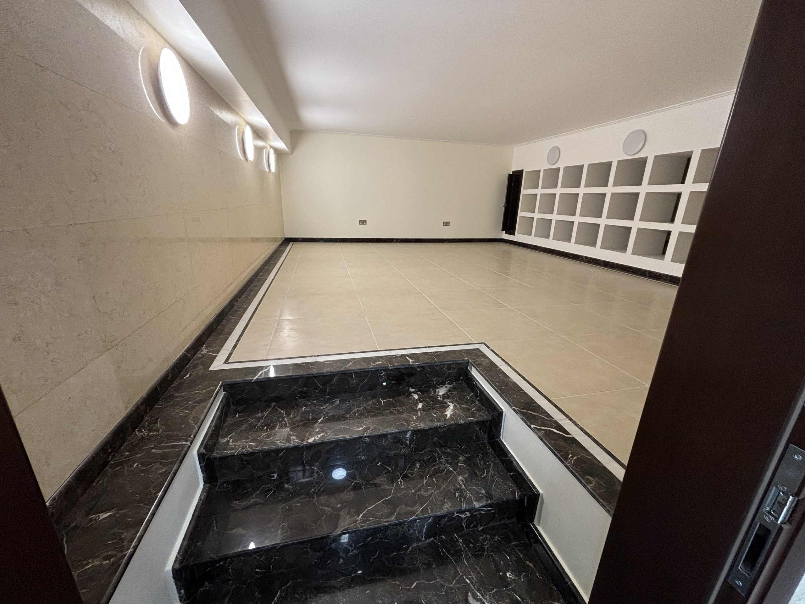 Spacious office (mezzanine) in a Luxury office building in Agia Triada, Limassol — photo 8