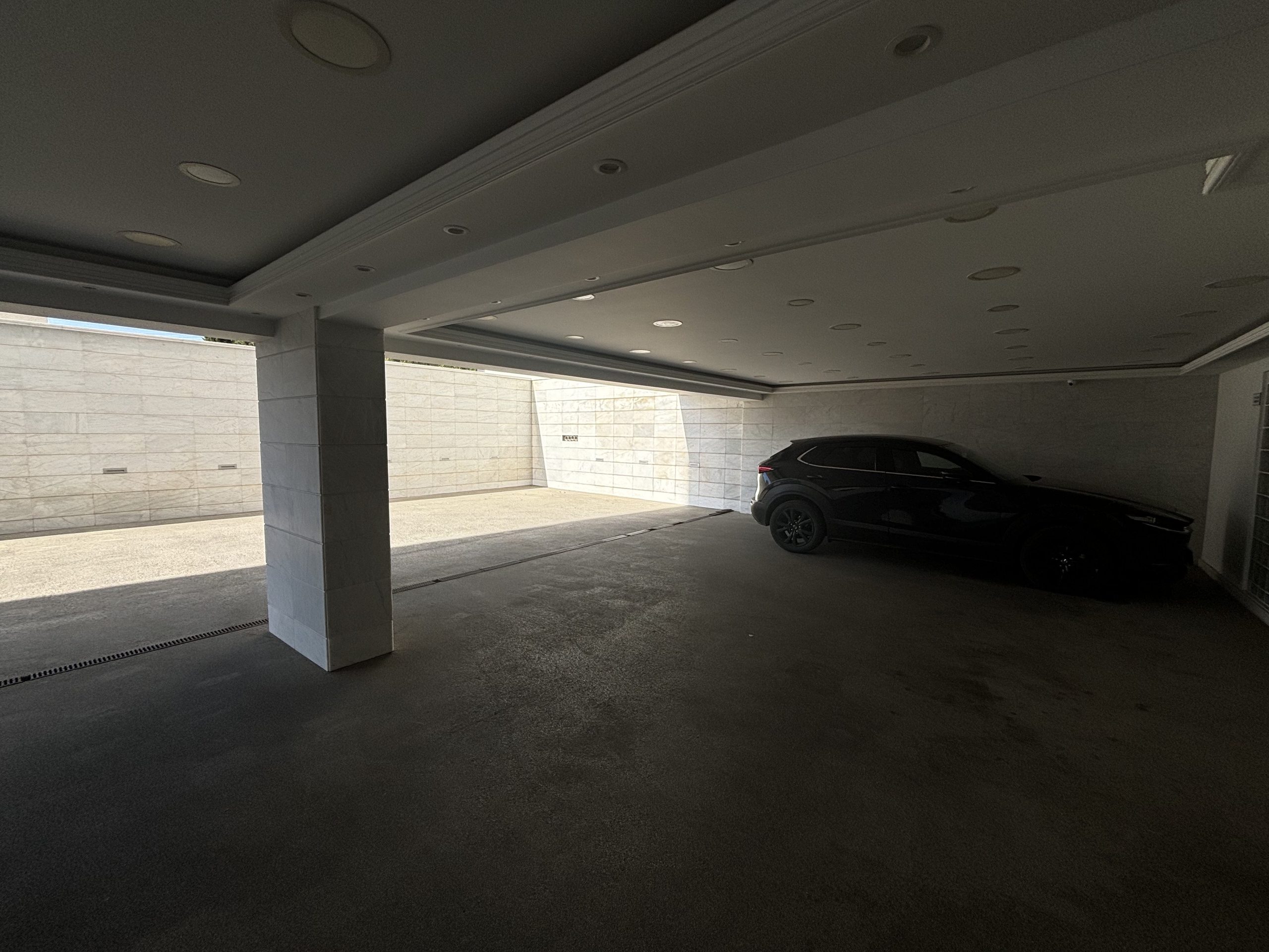 Spacious office (mezzanine) in a Luxury office building in Agia Triada, Limassol photo 11