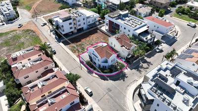 Four-Bedroom House with attic in Lakatamia, Nicosia thumbnail 1