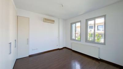 Four-Bedroom House with attic in Lakatamia, Nicosia thumbnail 11