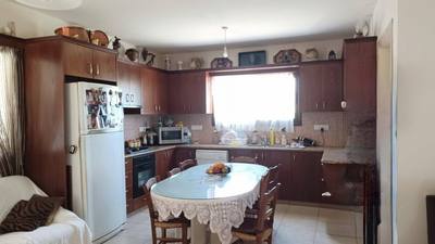 3 BR Detached house in Agios Therapon, Limassol thumbnail 4