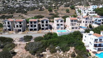6 BR Villa in Pegeia, Paphos thumbnail 2