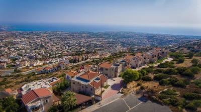 6 BR Villa in Pegeia, Paphos thumbnail 3