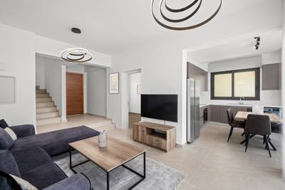 4 BR House in Tersefanou, Larnaca thumbnail 9