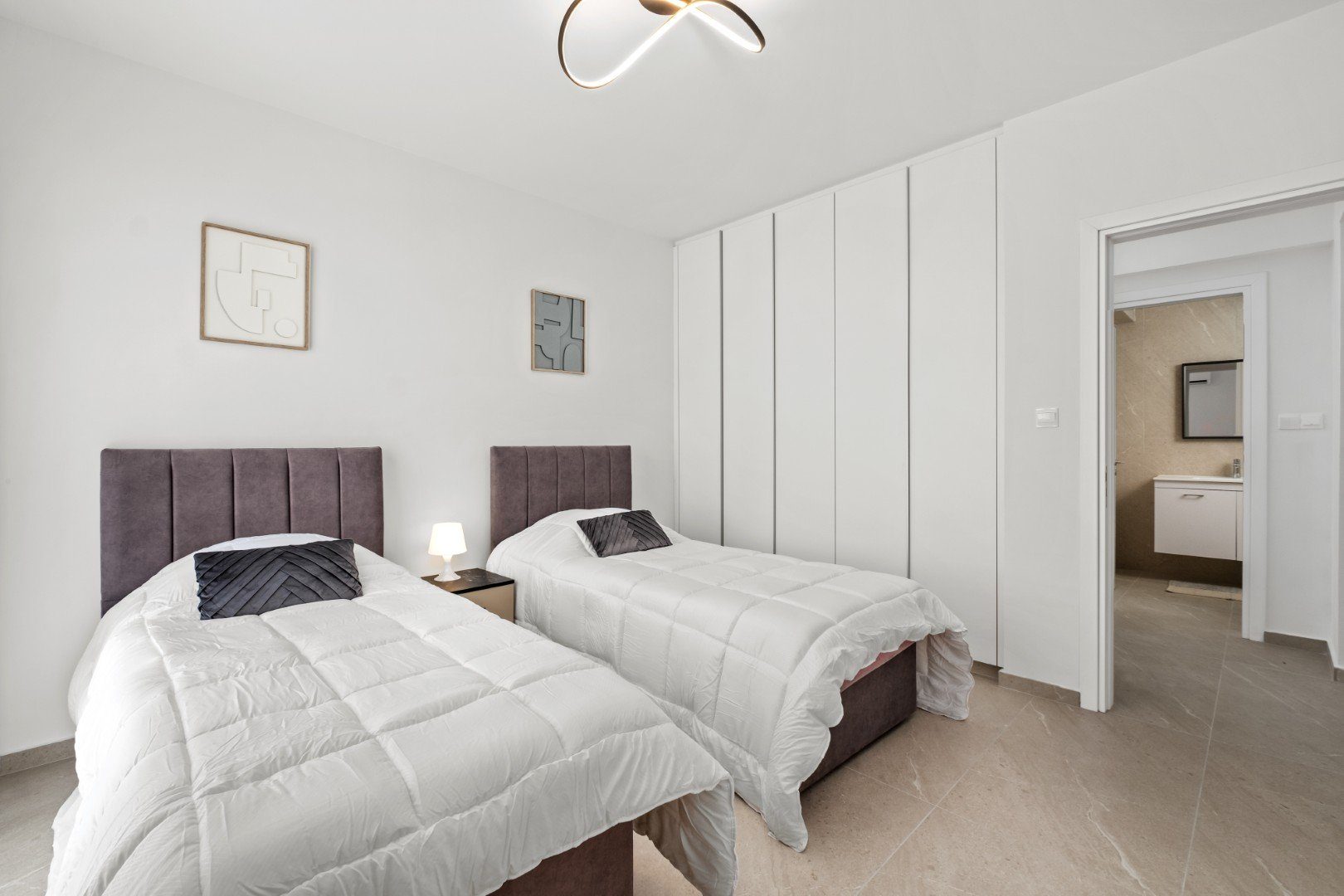 4 BR House in Tersefanou, Larnaca photo 14