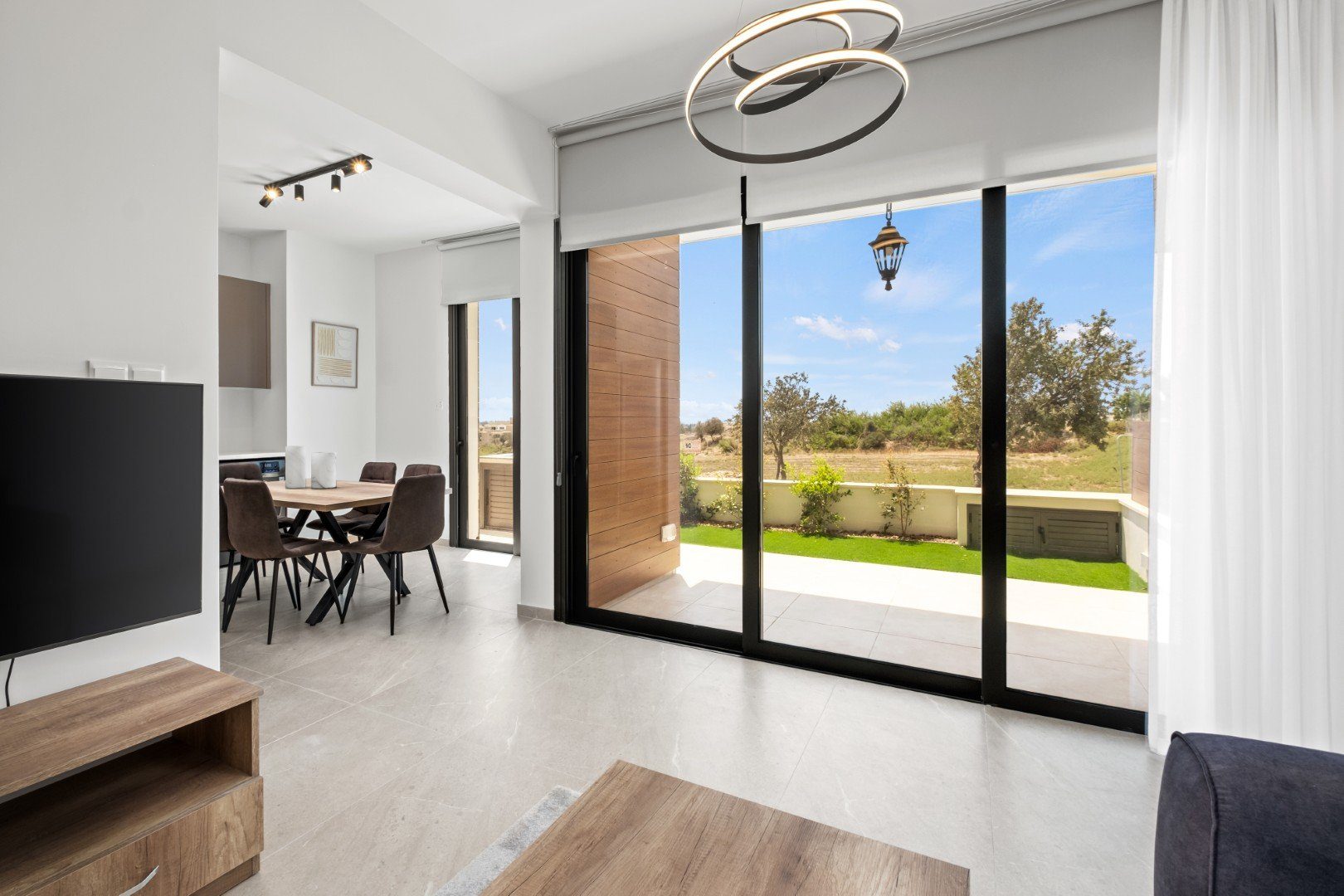 4 BR House in Tersefanou, Larnaca photo 10