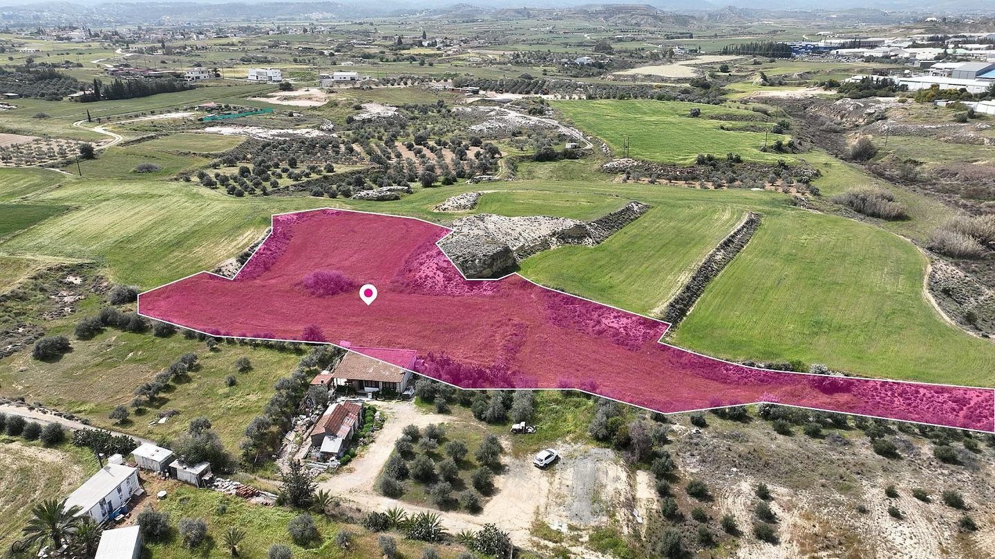 Agricultural field in Ergates, Nicosia photo 1