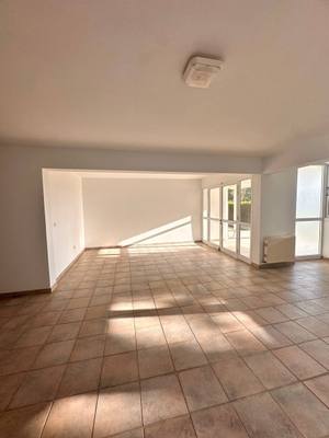 6 BR Villa in Potamos Germasogeias, Limassol thumbnail 32