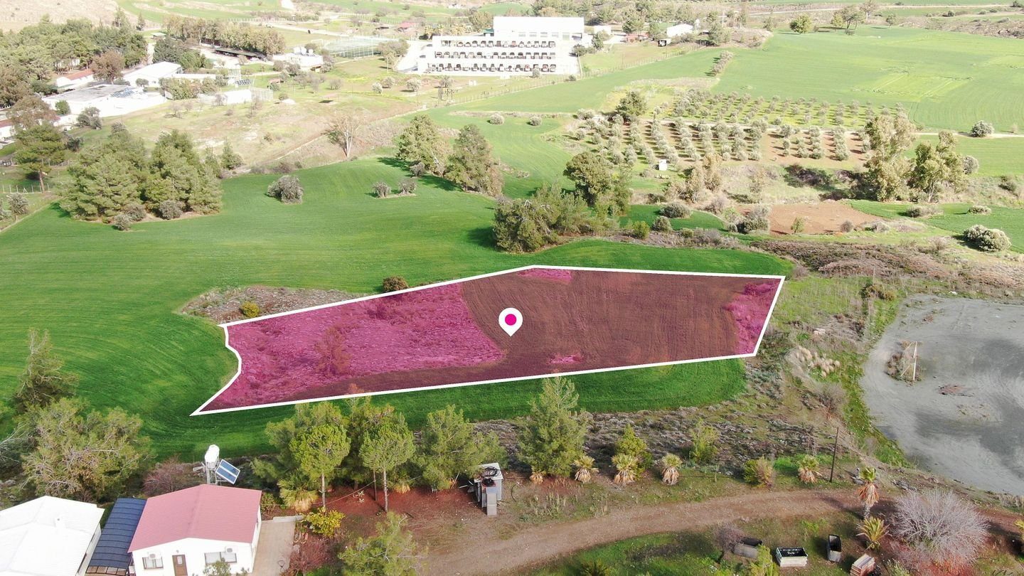 Residential field in Klirou, Nicosia photo 2