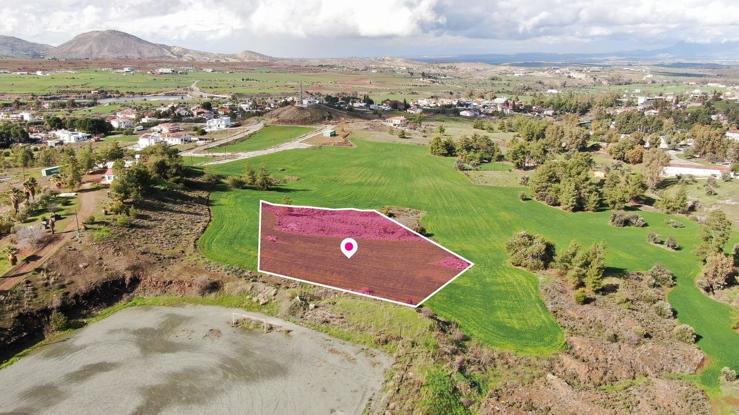 Residential field in Klirou, Nicosia photo 1