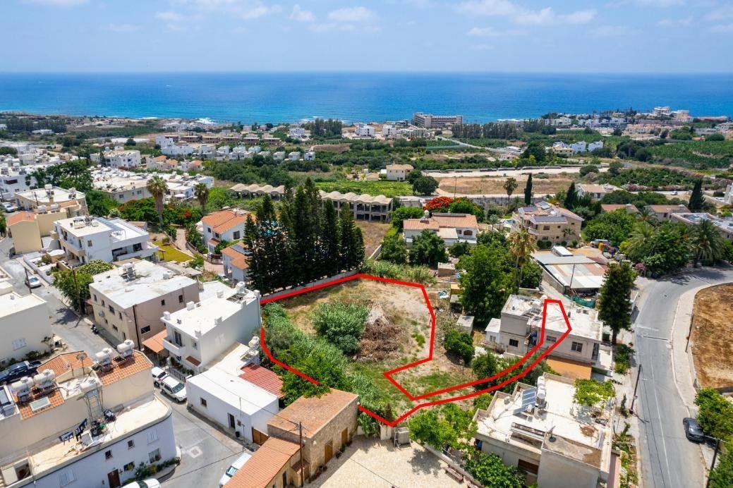 Field in Kissonerga, Paphos photo 1