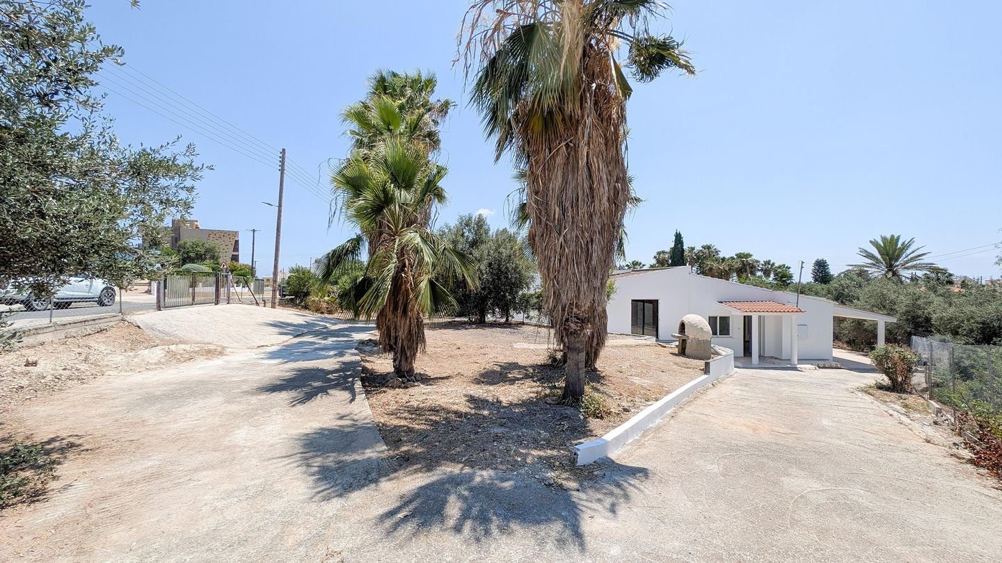 Four-Bedroom Ground Floor Detached House in Anarita, Paphos photo 15