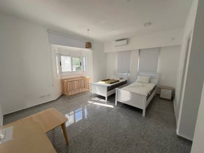 6 BR Villa in Pegeia, Paphos thumbnail 9