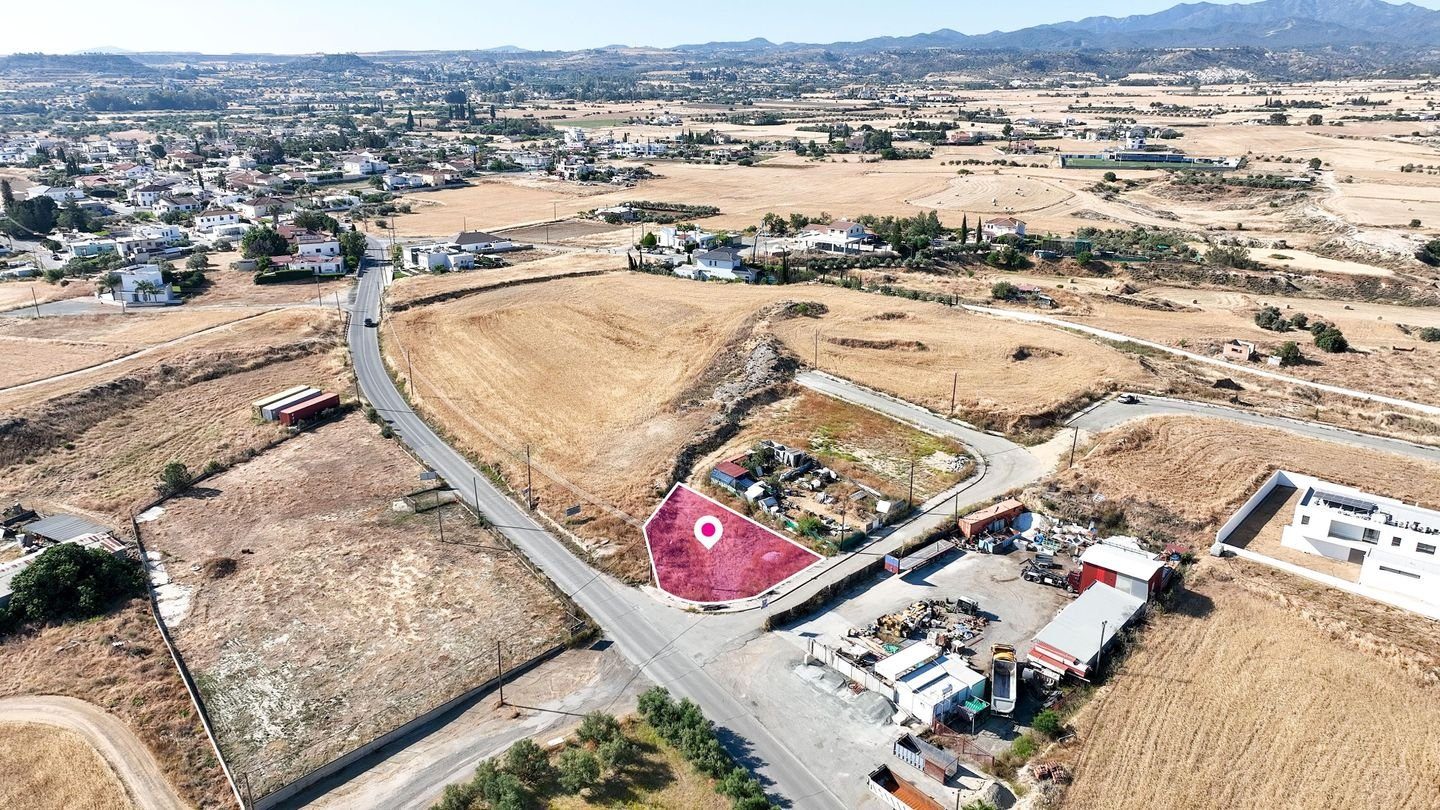 Corner Residential Plot in Ergates, Nicosia — photo 4