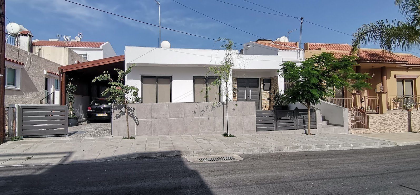 3 BR Bungalow in Agioi Anargyroi I, Larnaca photo 1