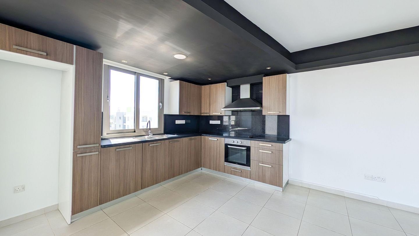 Two-Bedroom Apartment with Roof Garden in Lakatamia, Nicosia photo 7