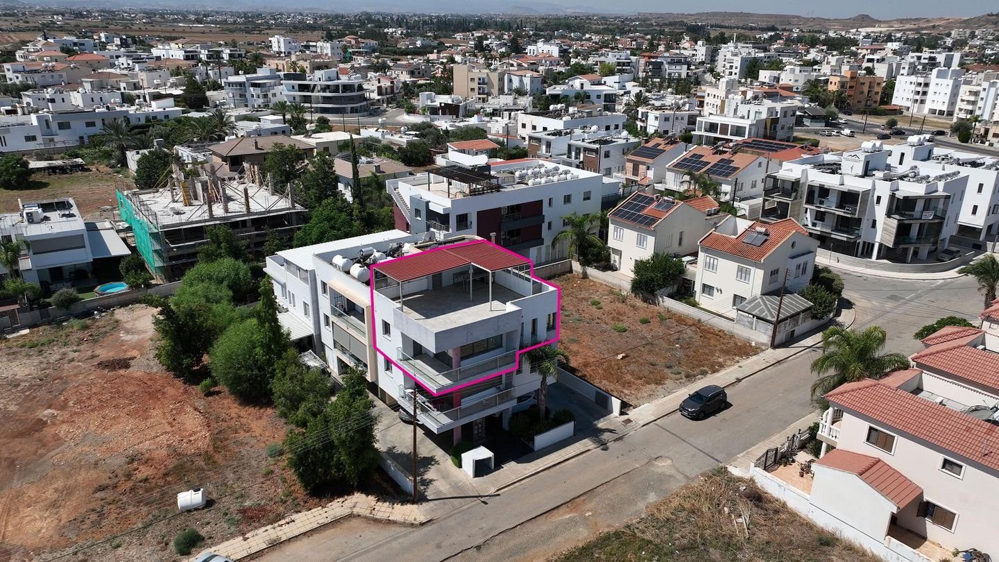Two-Bedroom Apartment with Roof Garden in Lakatamia, Nicosia photo 2