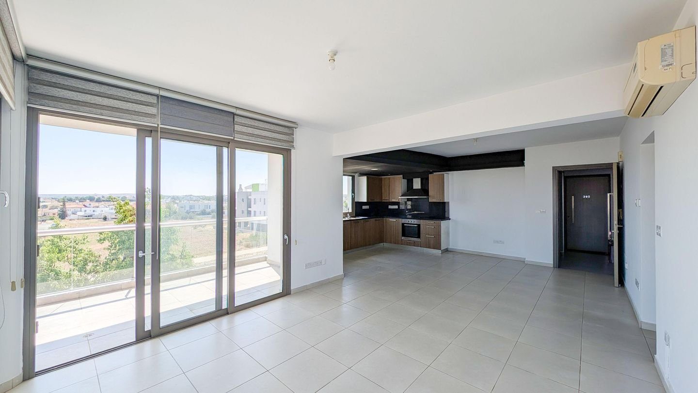 Two-Bedroom Apartment with Roof Garden in Lakatamia, Nicosia photo 5