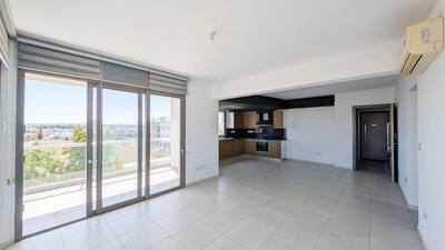 Two-Bedroom Apartment with Roof Garden in Lakatamia, Nicosia thumbnail 5