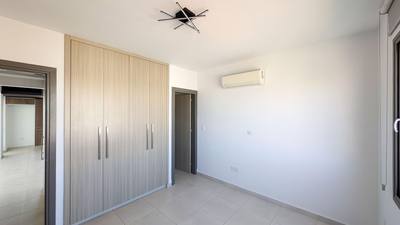 Two-Bedroom Apartment with Roof Garden in Lakatamia, Nicosia thumbnail 10