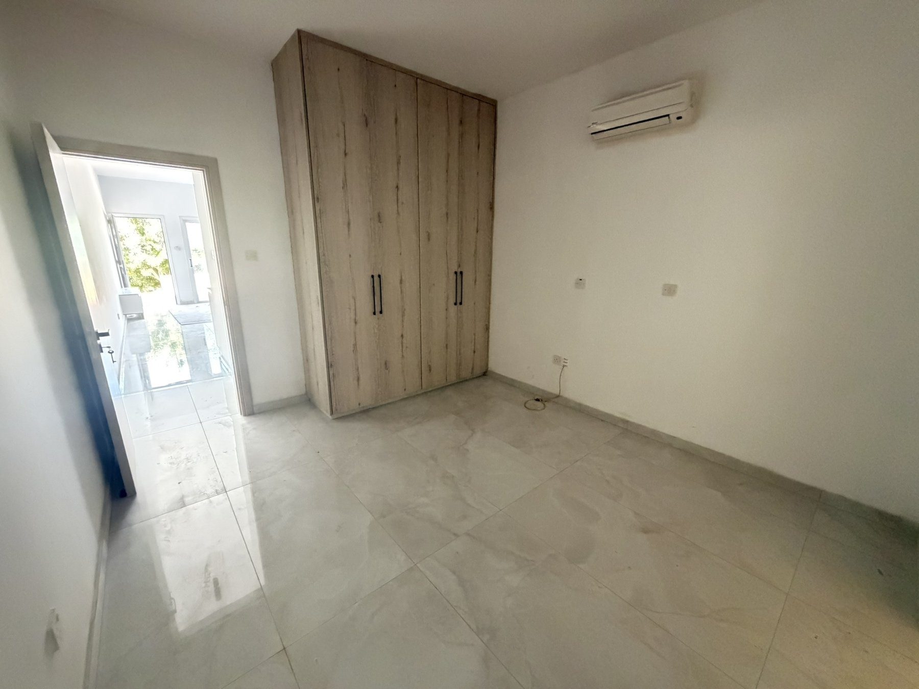 1 BR Ground Apartment in Mesa Chorio, Paphos photo 4