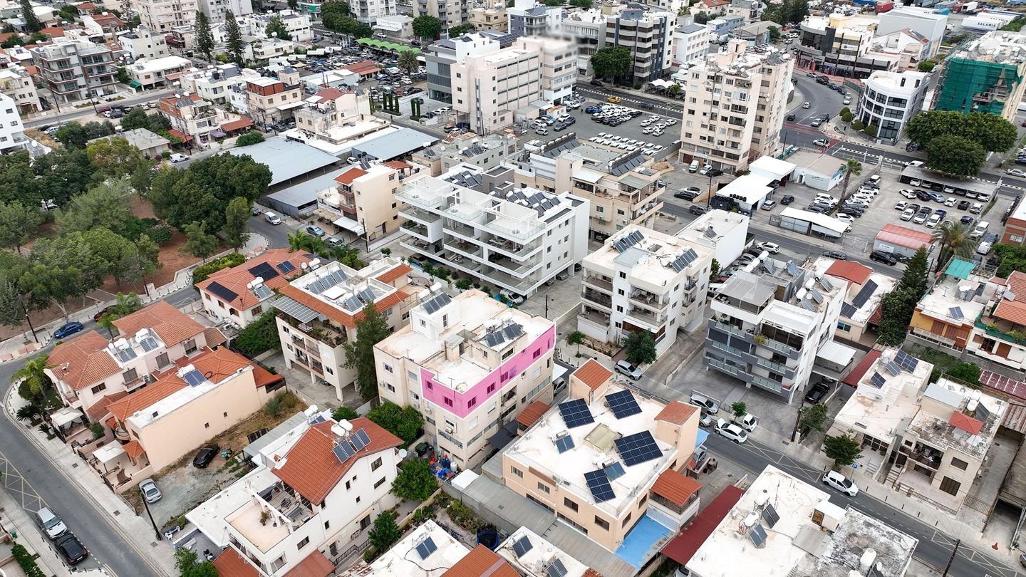 Three-Bedroom Apartment in Agios Spyridonas, Limassol photo 2
