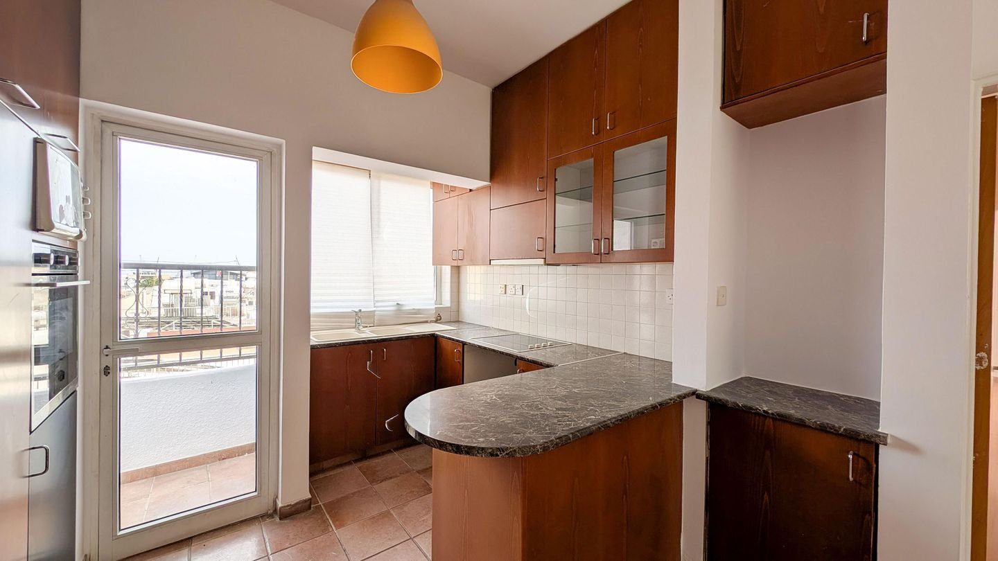 Three-Bedroom Apartment in Agios Spyridonas, Limassol photo 10
