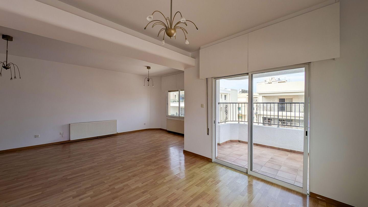 Three-Bedroom Apartment in Agios Spyridonas, Limassol photo 8