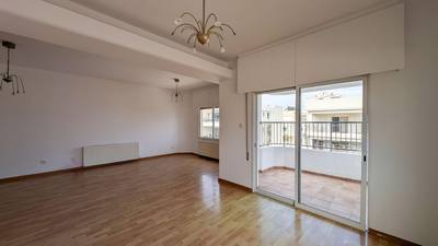 Three-Bedroom Apartment in Agios Spyridonas, Limassol thumbnail 8