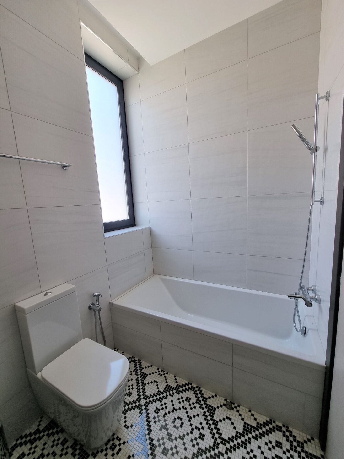 3 BR Apartment in Germasogeia, Limassol photo 14