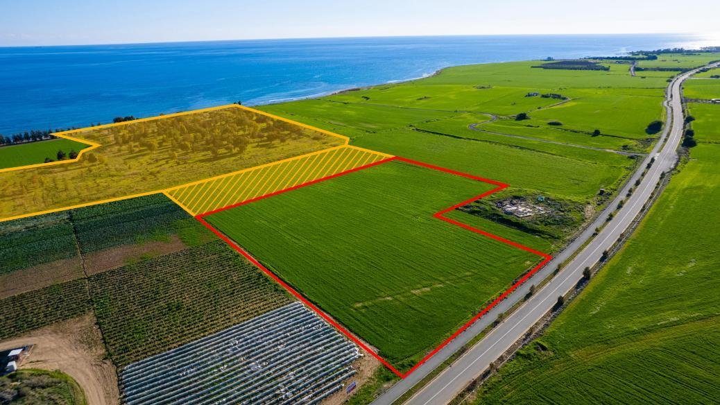 Touristic field in Softades, Larnaca — photo 4