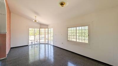 Three-Bedroom House in Parekklisia, Limassol thumbnail 9