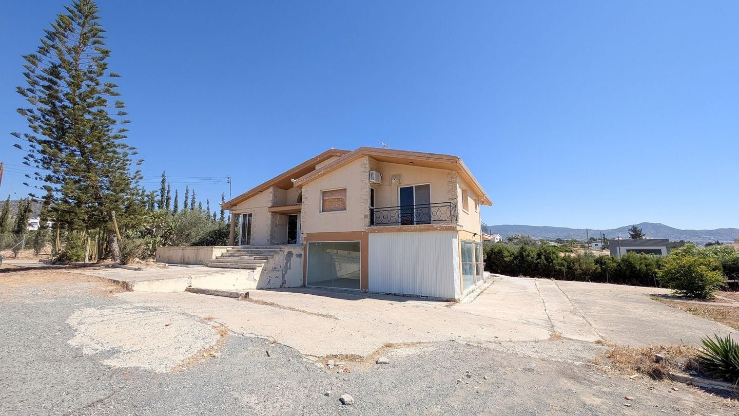 Three-Bedroom House in Parekklisia, Limassol — photo 6